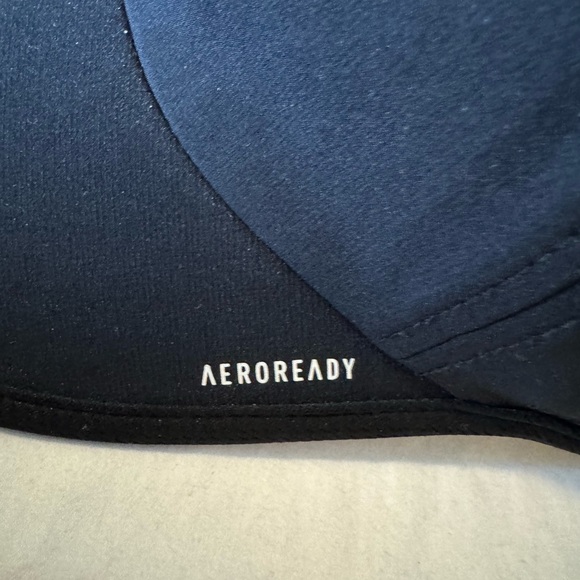 Adidas reflective women’s hat - Picture 5 of 9